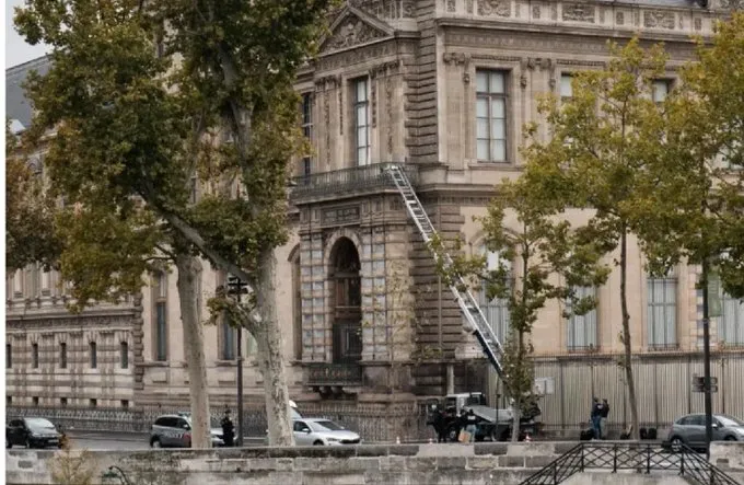 Robo de joyas en el Louvre: Arrestos y avances recientes