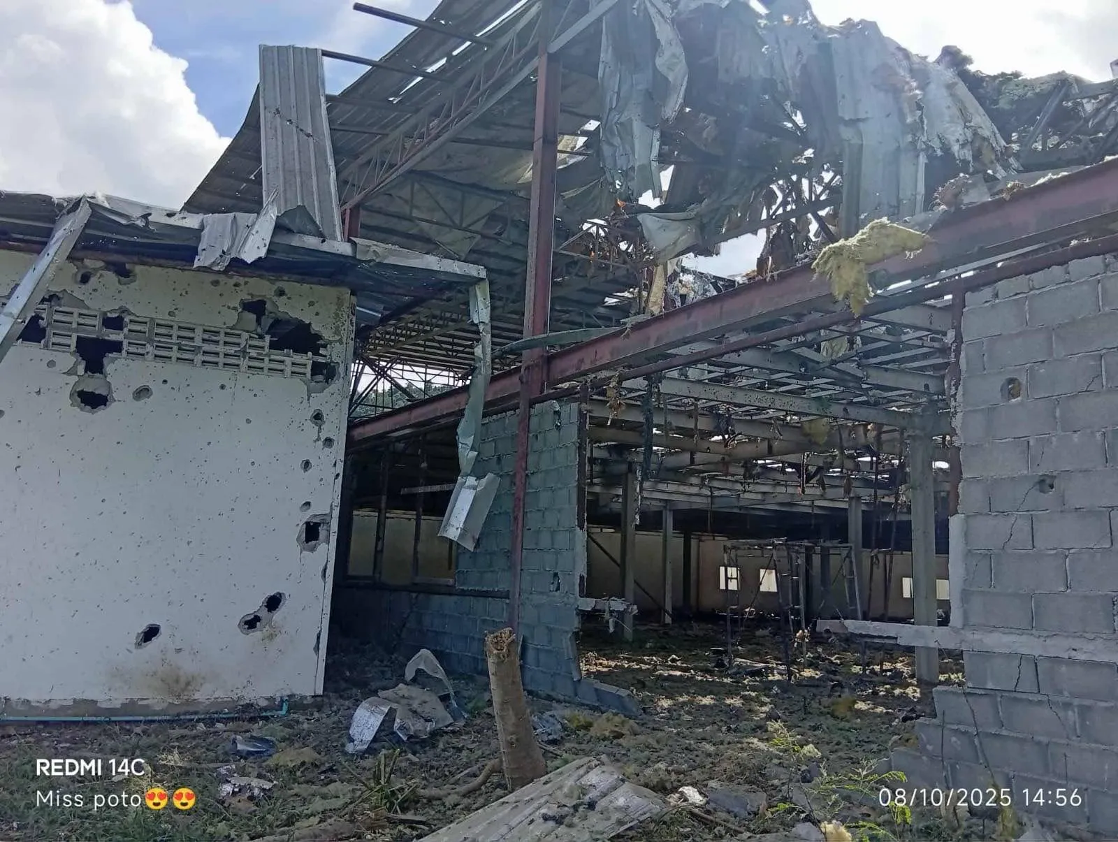 Ataque en Birmania: Bombardeo en Festival Tradicional