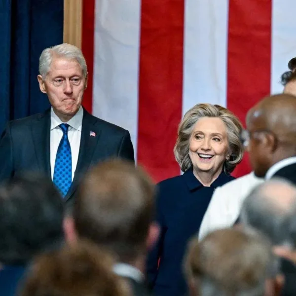 Clinton comparecerán ante el Congreso: ¿un giro inesperado en la investigación?