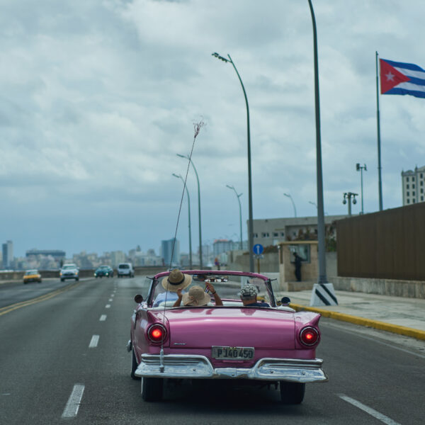 Acceso a Internet en Cuba: ¿Una Revolución Satelital en Camino?