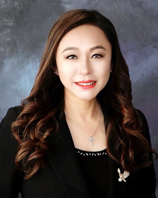 Eileen Wang: La Impactante Renuncia de la Exalcaldesa de Arcadia