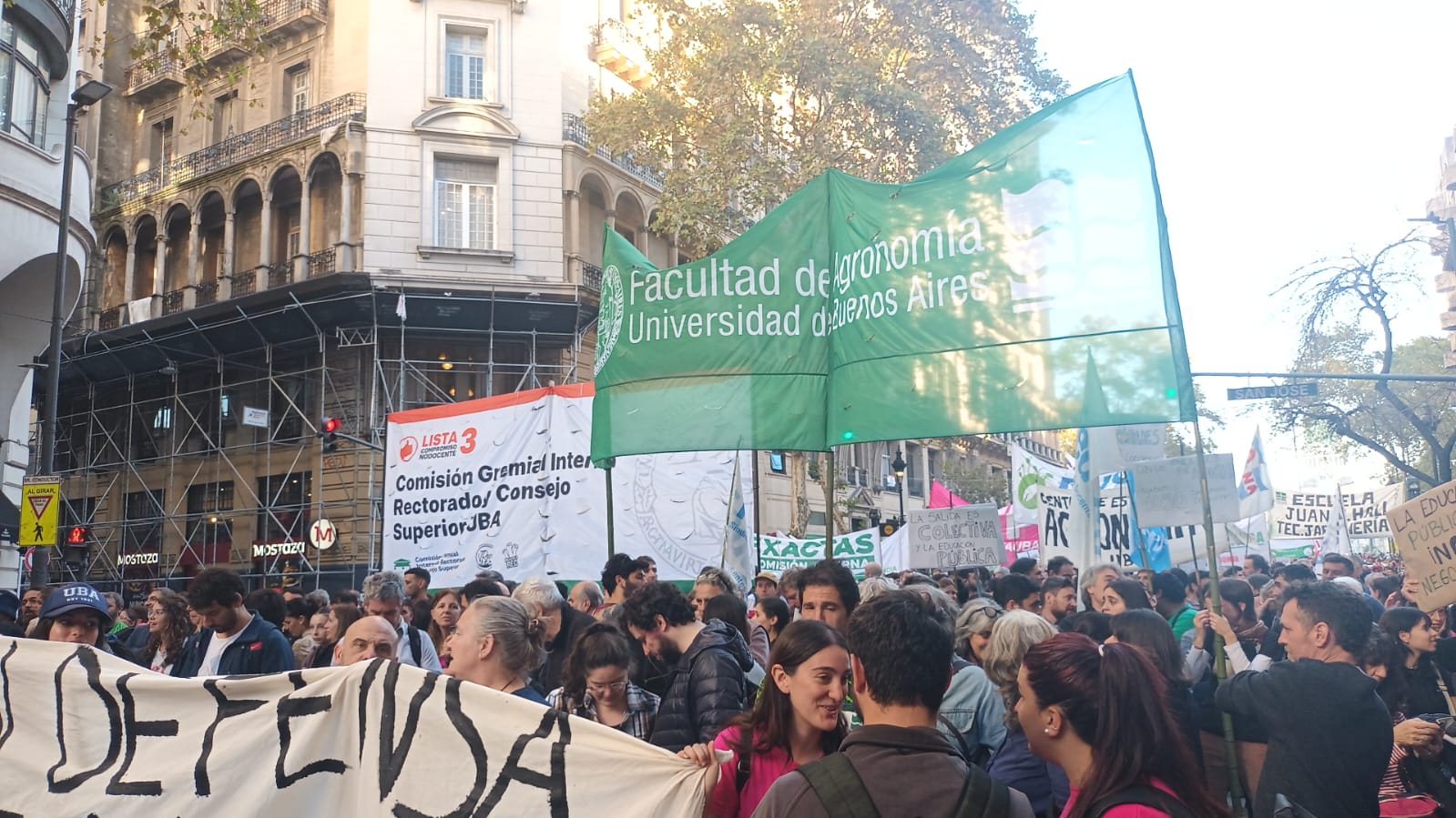 Marchas por la Educación Pública en Argentina: ¿Quiénes las apoyan?