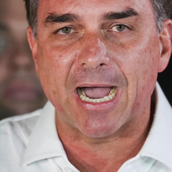 Flávio Bolsonaro y la Justicia: Prohibición de Salida del País